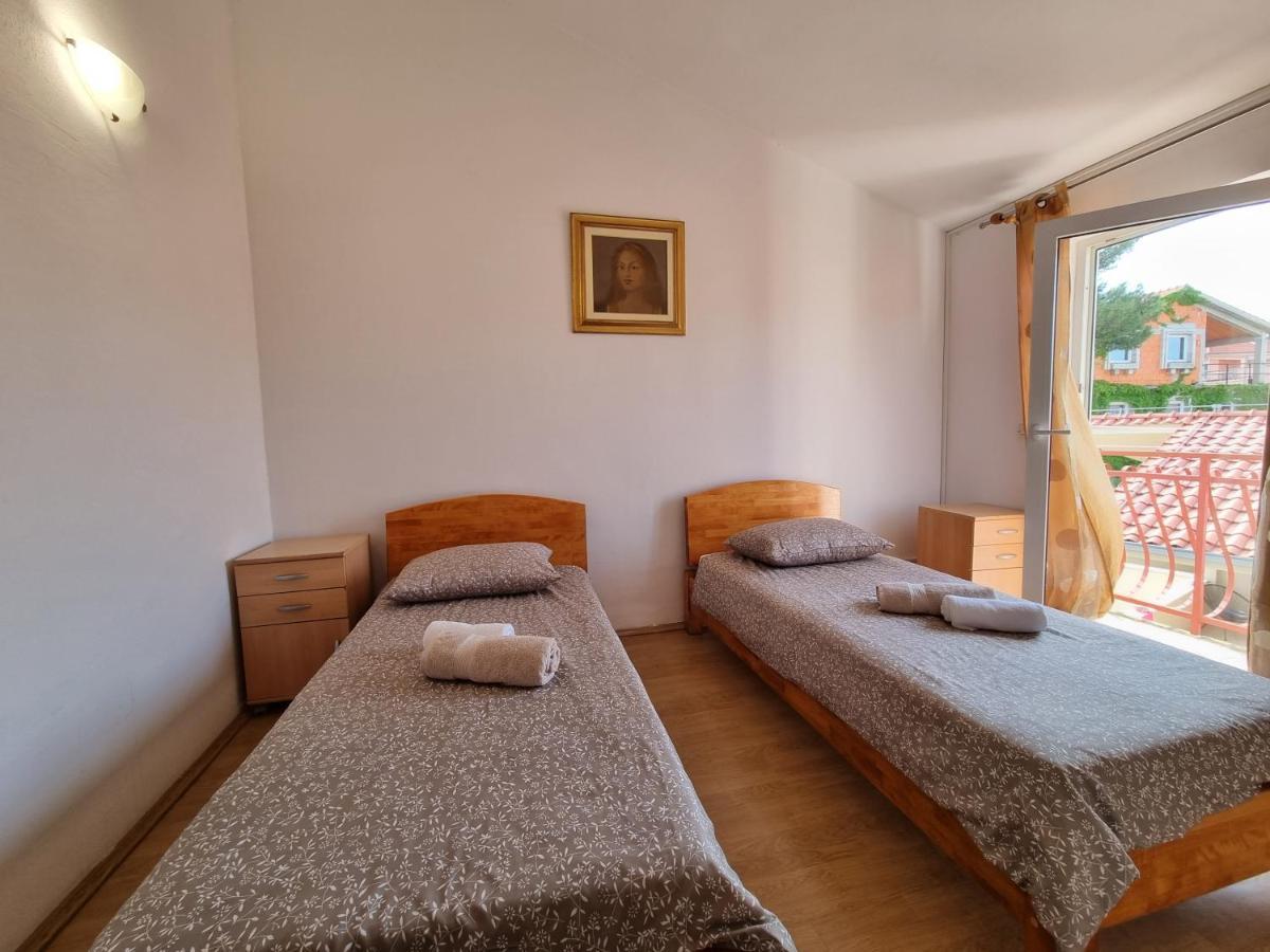 Rooms Slavica Okrug Gornji Exterior photo